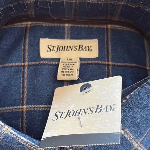 St. John’s Bay Blue Casual Button Down Shirt - Picture 4 of 4